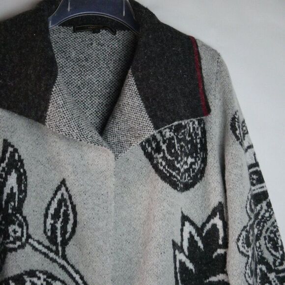 Maxsport Women's Size S Gray Black Sweater Cardigan Coat Big Paisley - Picture 2 of 12
